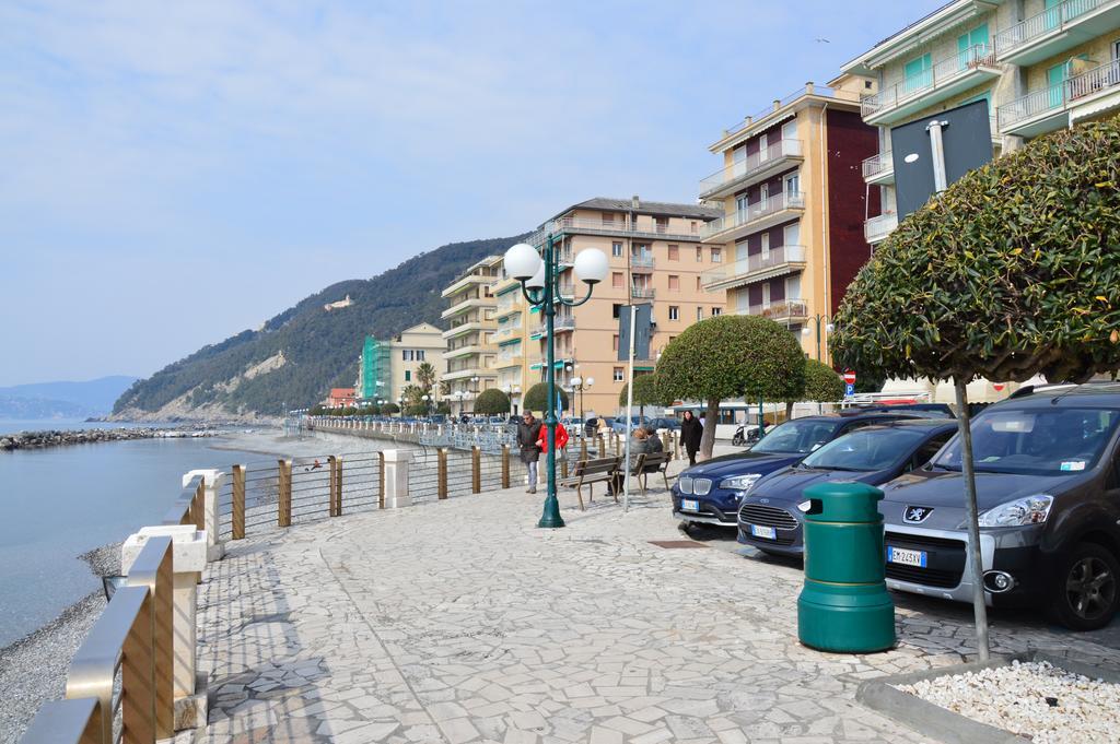 Апартаменты Casa Mare Кьявари Экстерьер фото